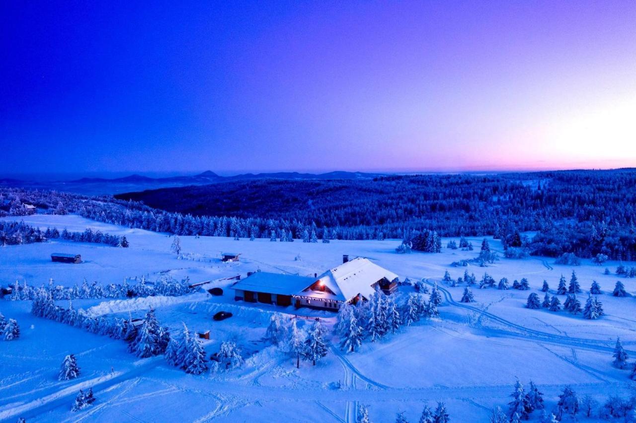 Hotel Krusnohorsky Dvur Cínovec Buitenkant foto