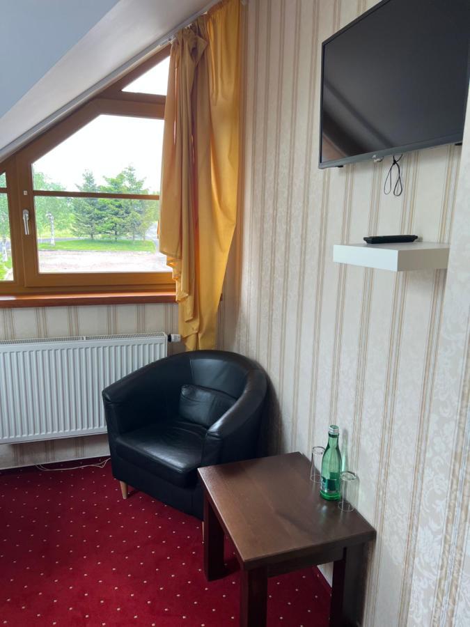 Hotel Krusnohorsky Dvur Cínovec Buitenkant foto