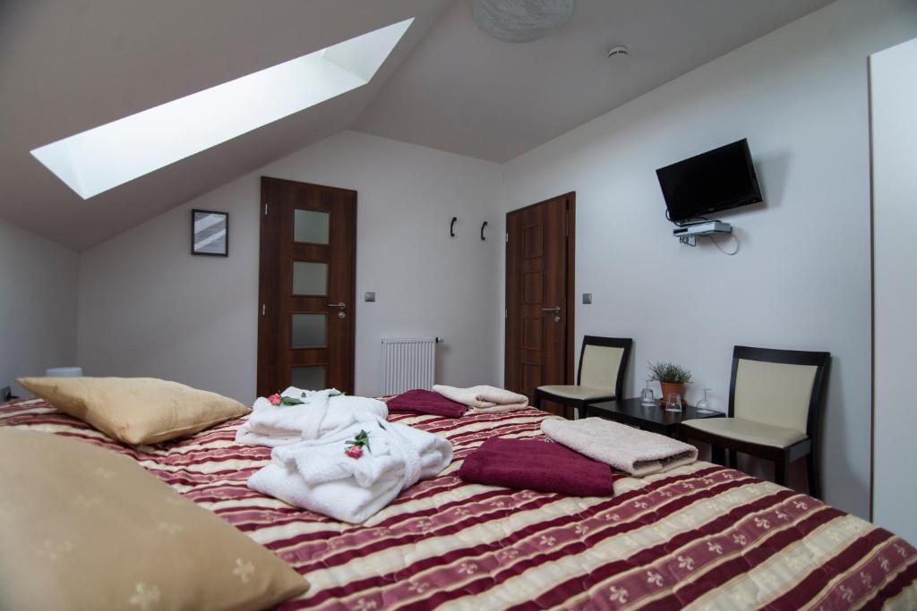 Hotel Krusnohorsky Dvur Cínovec Kamer foto