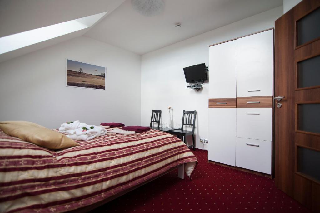 Hotel Krusnohorsky Dvur Cínovec Kamer foto