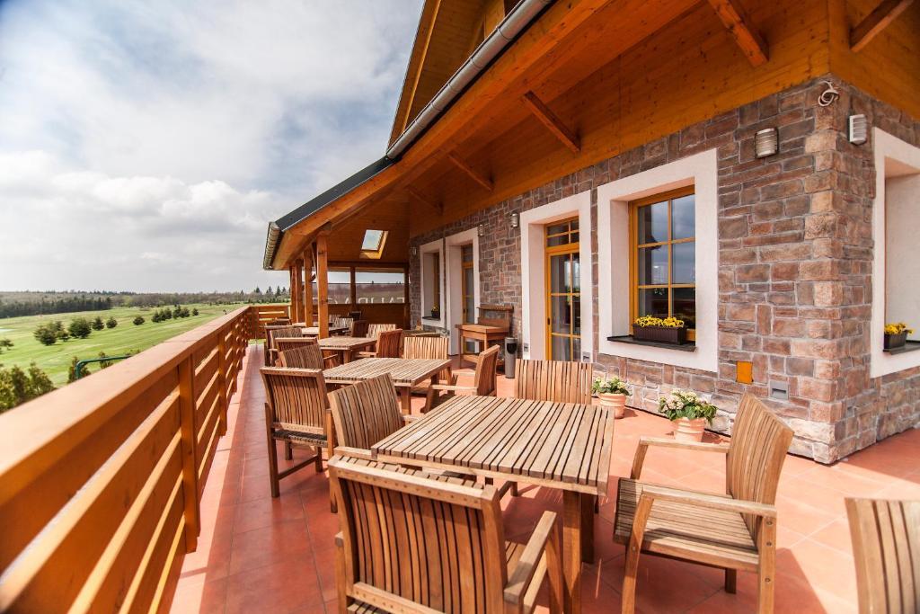 Hotel Krusnohorsky Dvur Cínovec Buitenkant foto