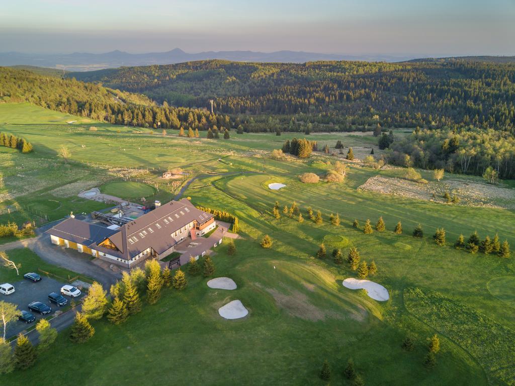 Hotel Krusnohorsky Dvur Cínovec Buitenkant foto